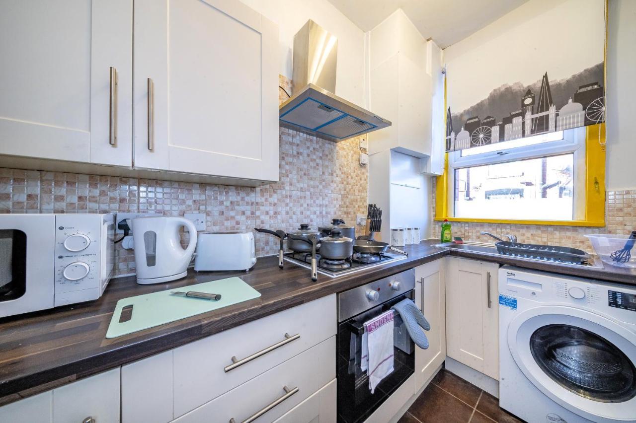 *1Es* For Your Most Relaxed & Cosy Stay + Free Parking + Free Fast Wifi * Leeds  Extérieur photo